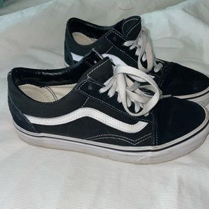 Black Classic Vans